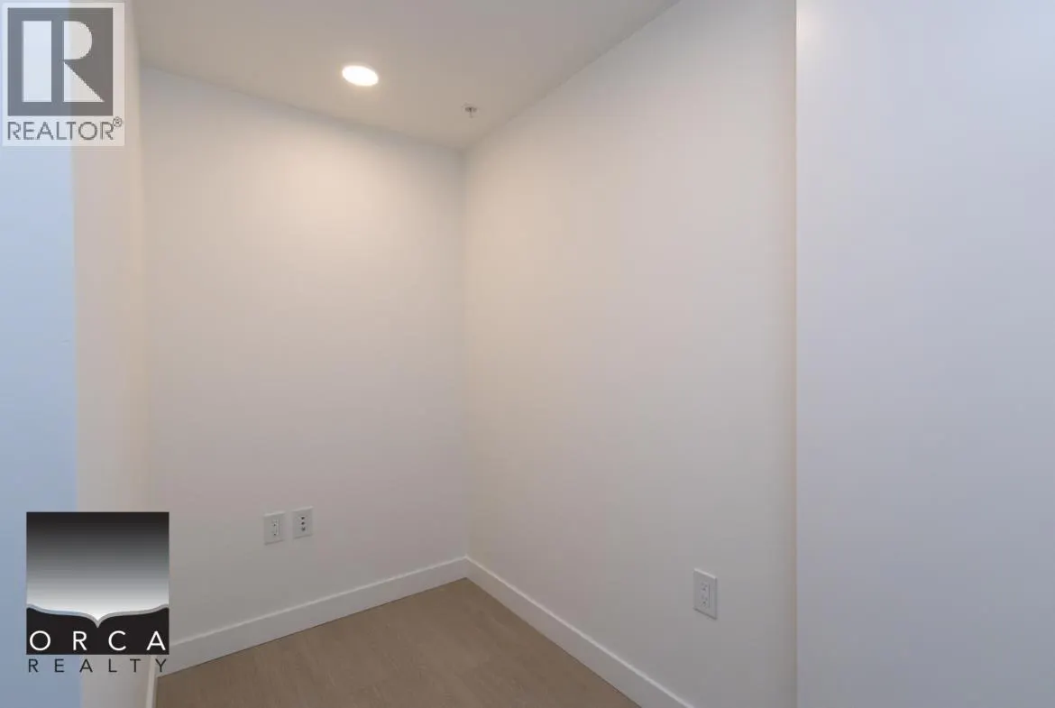 1607 7683 PARK CRESCENT