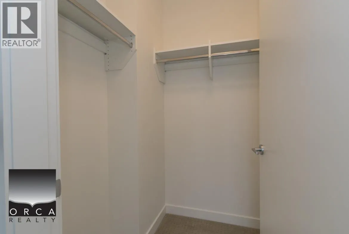 1607 7683 PARK CRESCENT