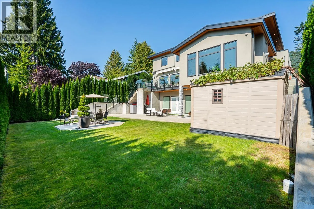 4399 HIGHLAND BOULEVARD