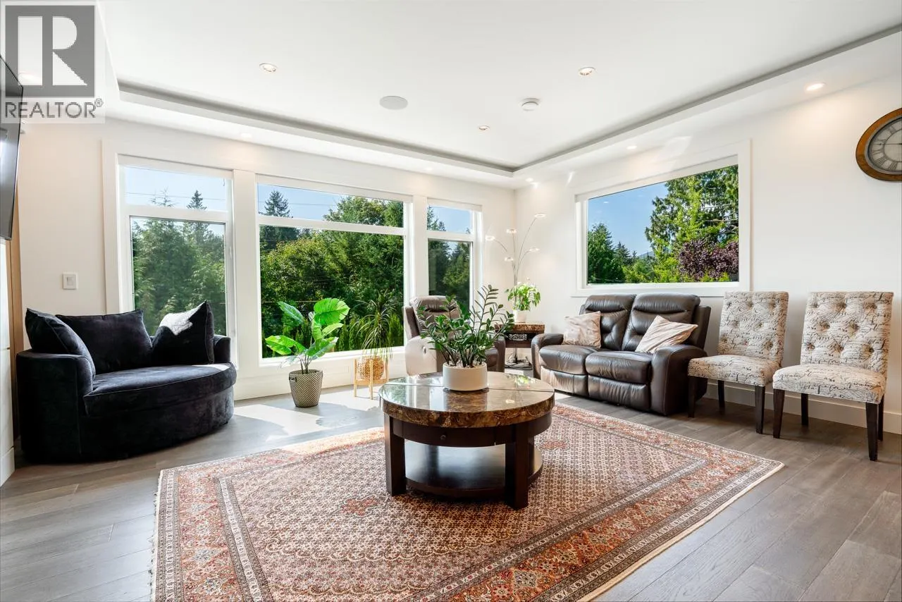 4399 HIGHLAND BOULEVARD