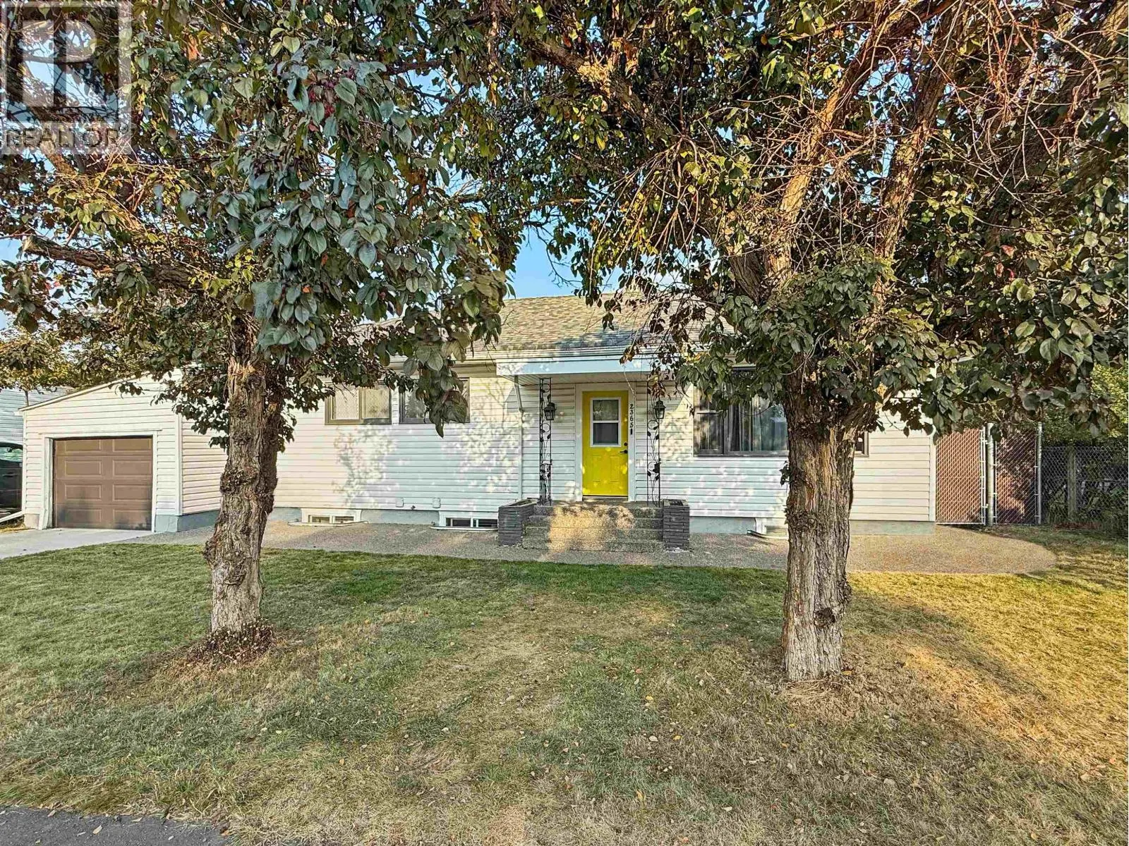 2365 LAURIER CRESCENT