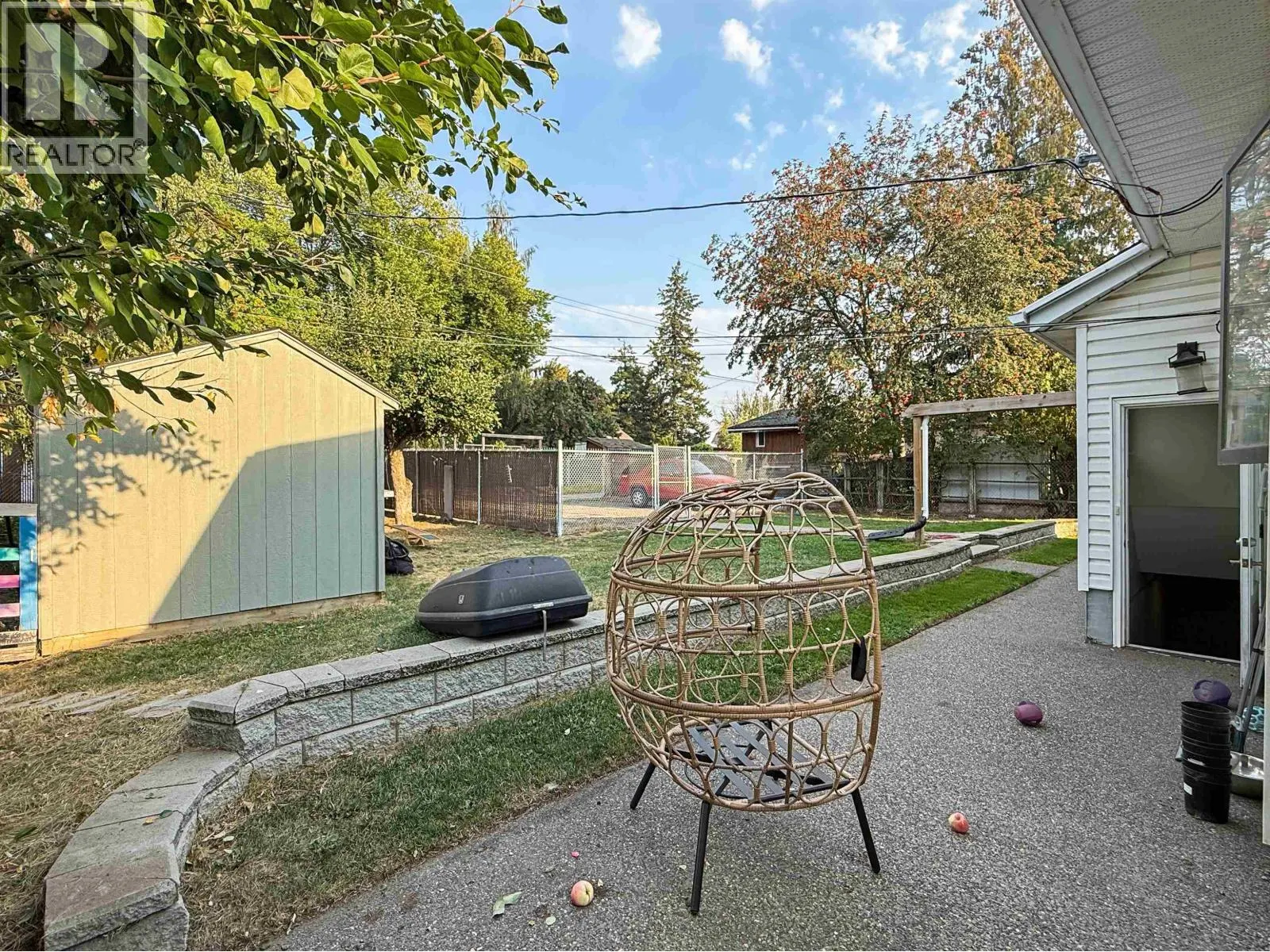 2365 LAURIER CRESCENT