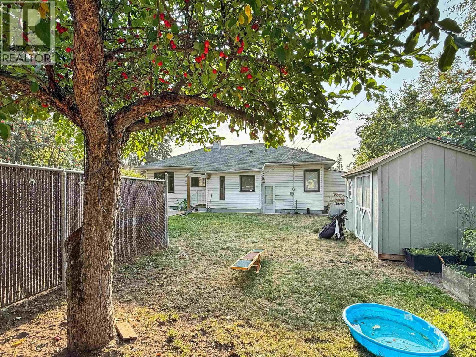 2365 LAURIER CRESCENT