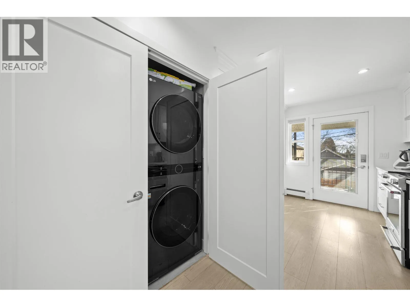 870 W 59TH AVENUE