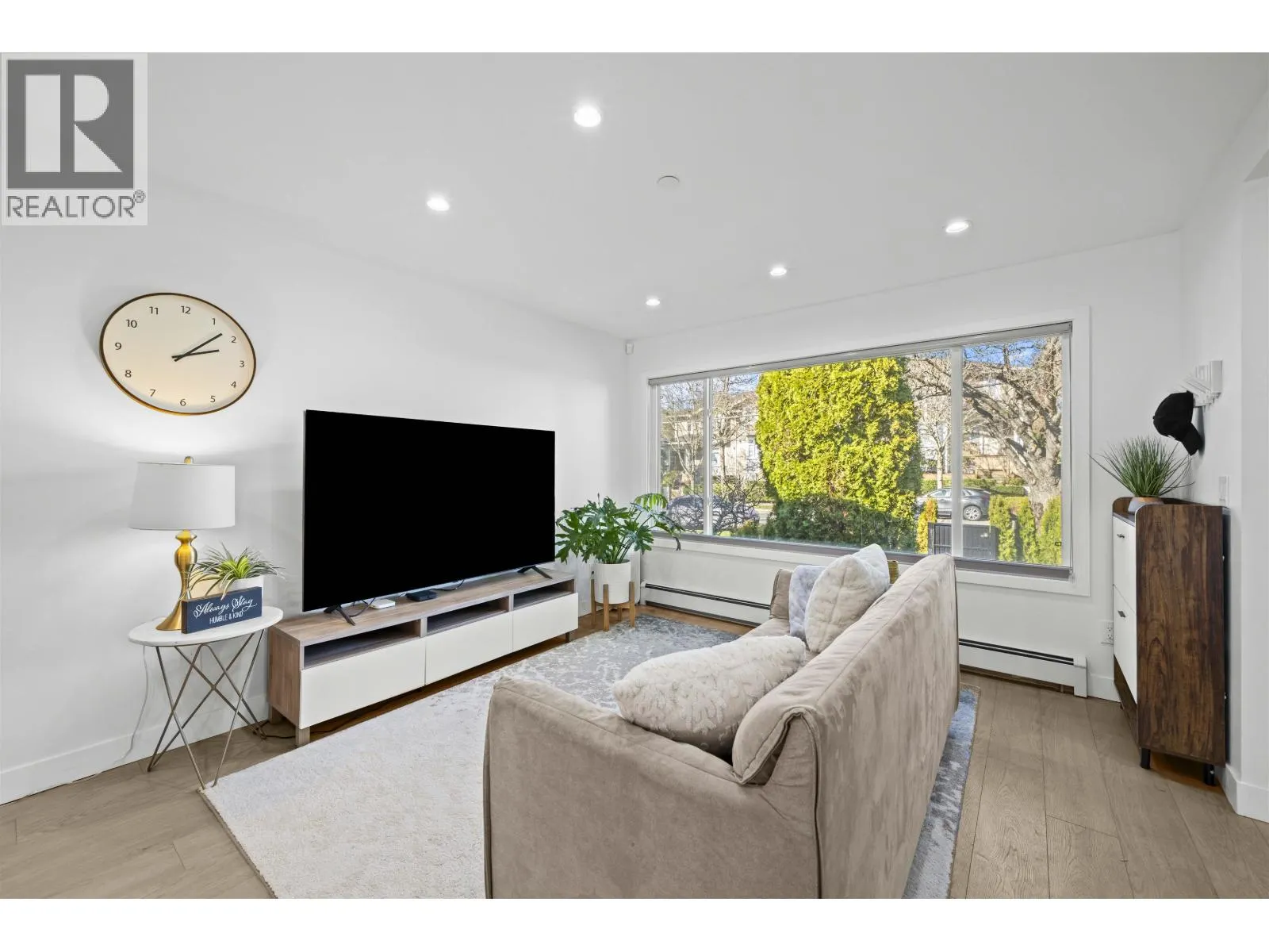 870 W 59TH AVENUE