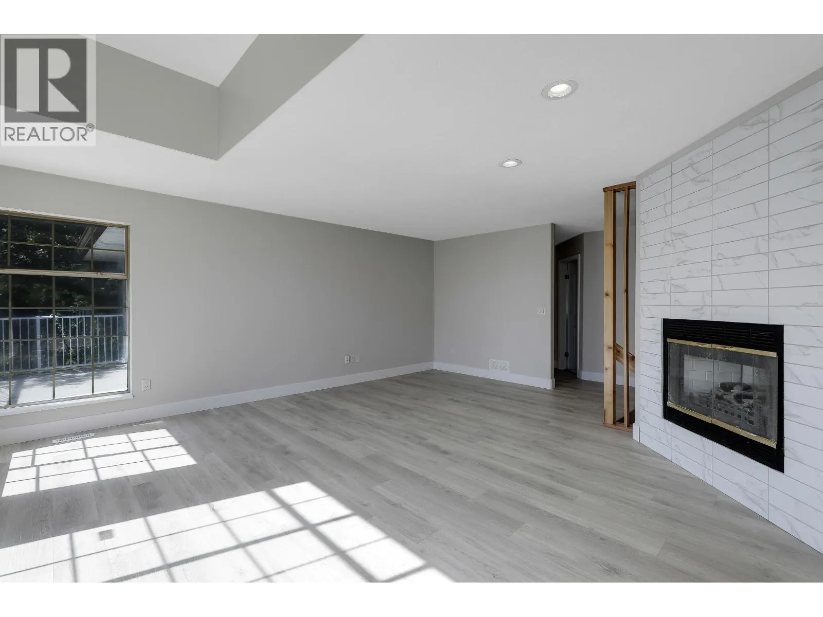 21105 RIVER ROAD