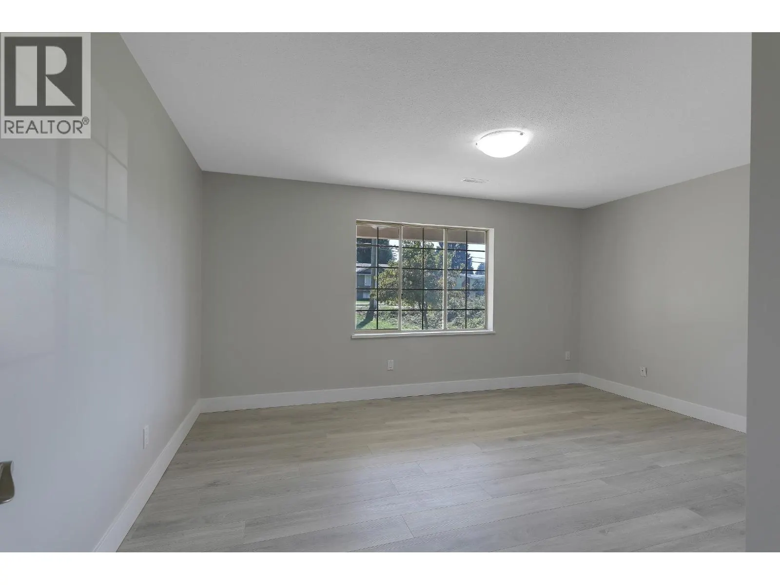 21105 RIVER ROAD