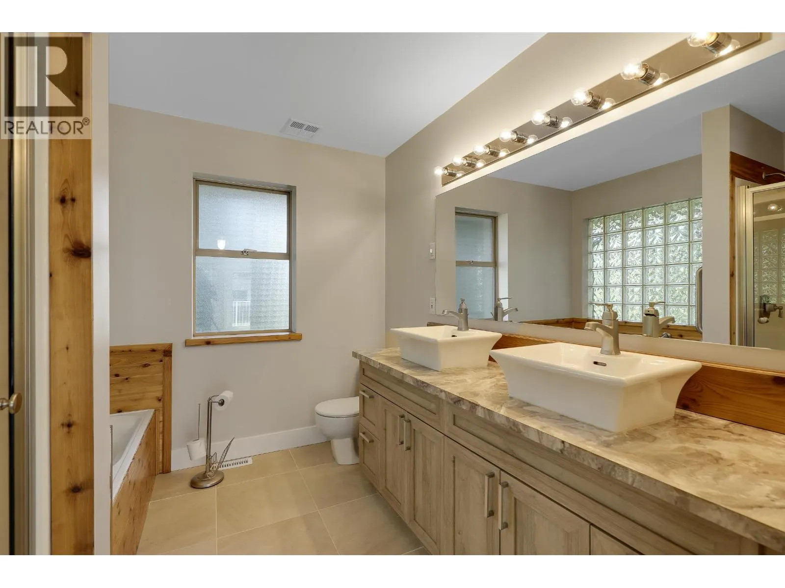 21105 RIVER ROAD