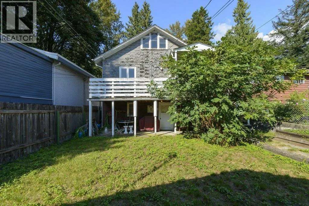 535 W 15TH STREET