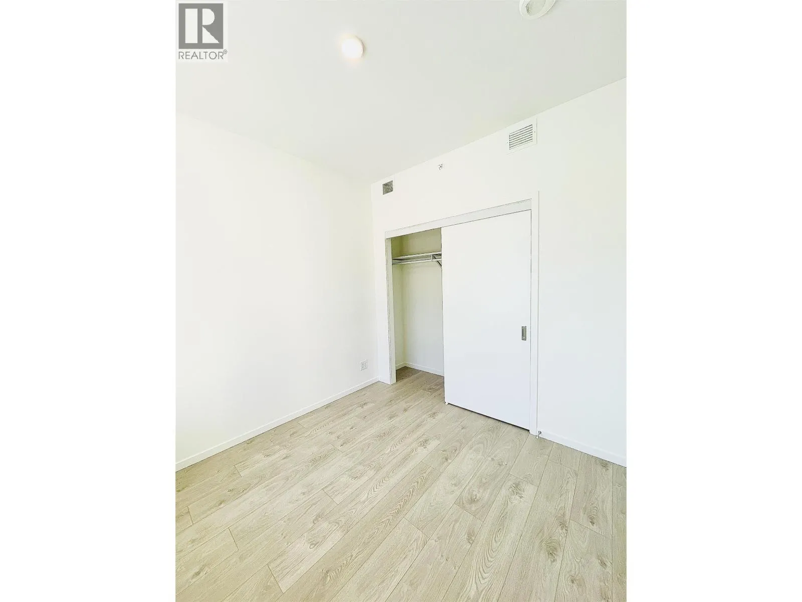 216 6600 MINORU BOULEVARD
