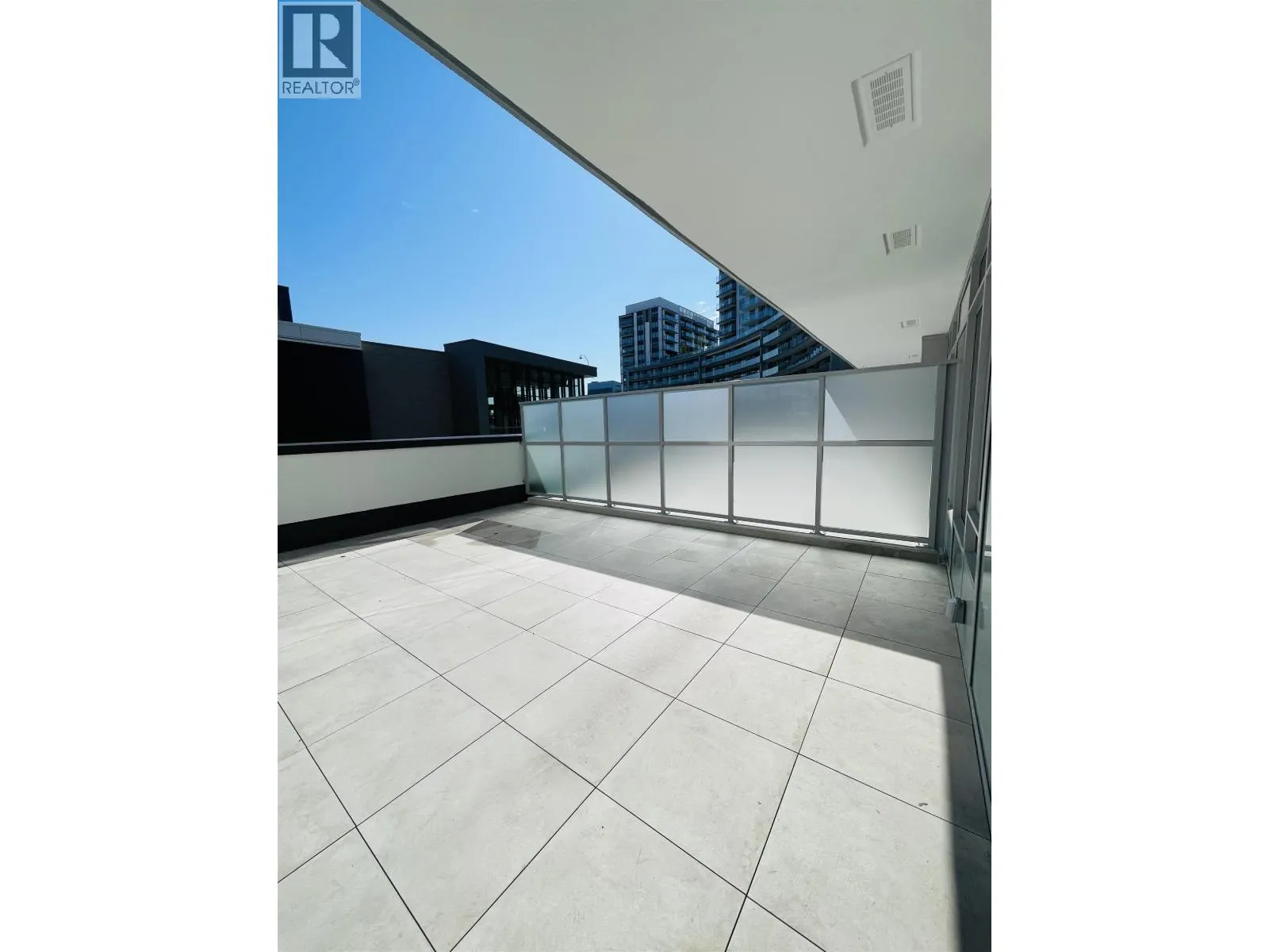 216 6600 MINORU BOULEVARD