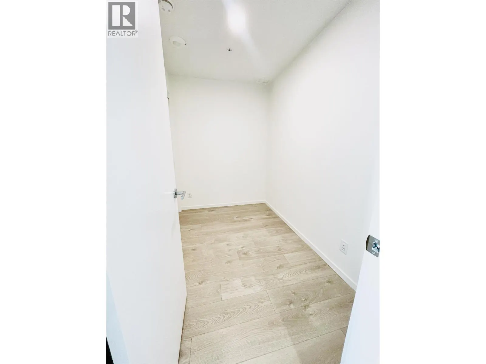 216 6600 MINORU BOULEVARD