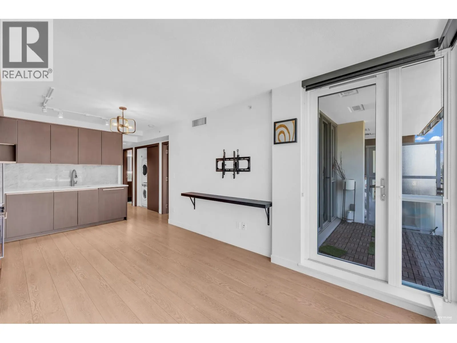 1006 8988 PATTERSON ROAD
