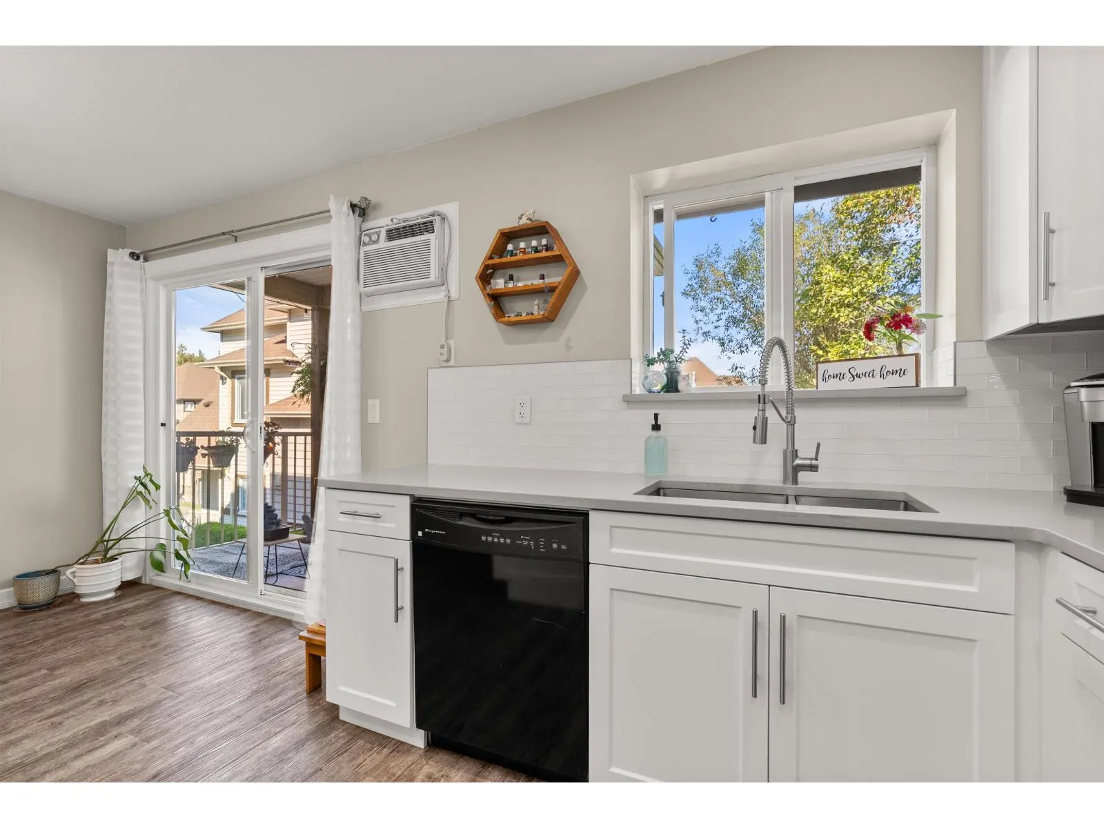 23 46778 HUDSON ROAD|Promontory