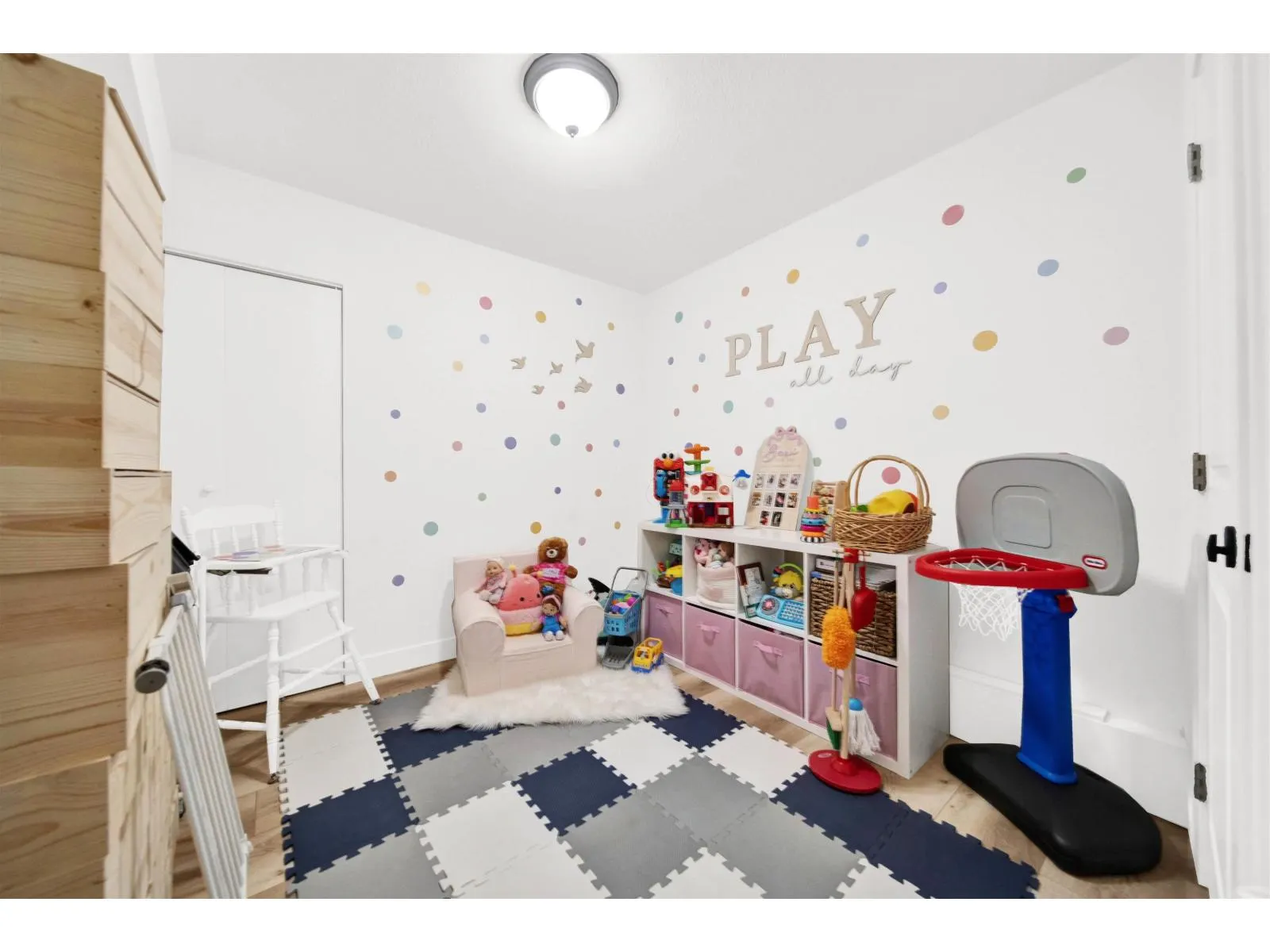 11473 ROYAL CRESCENT