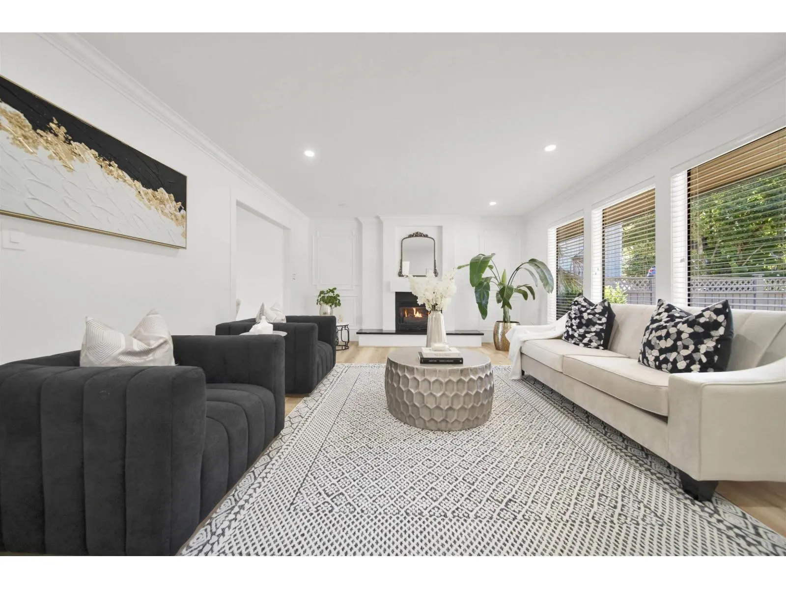 11473 ROYAL CRESCENT