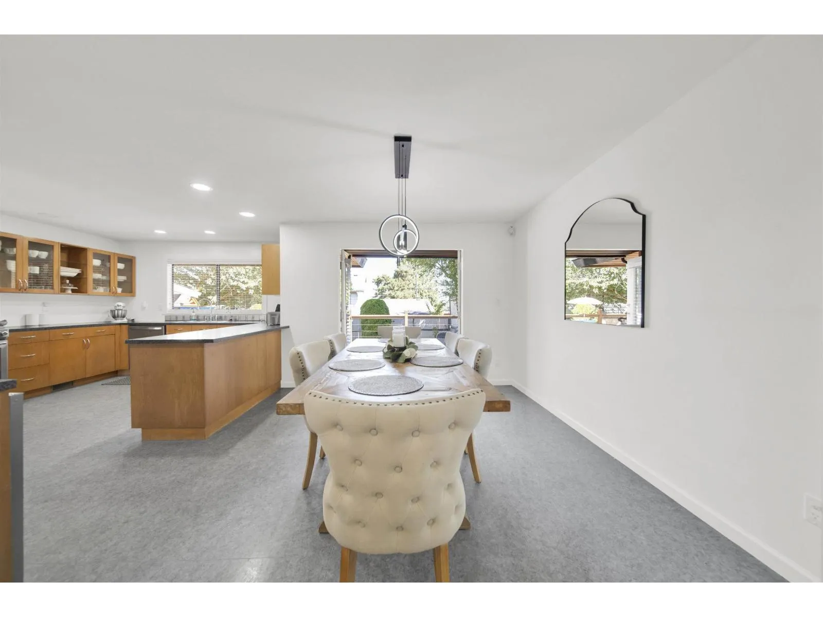 11473 ROYAL CRESCENT