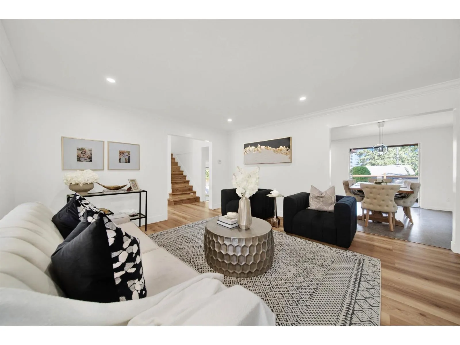 11473 ROYAL CRESCENT