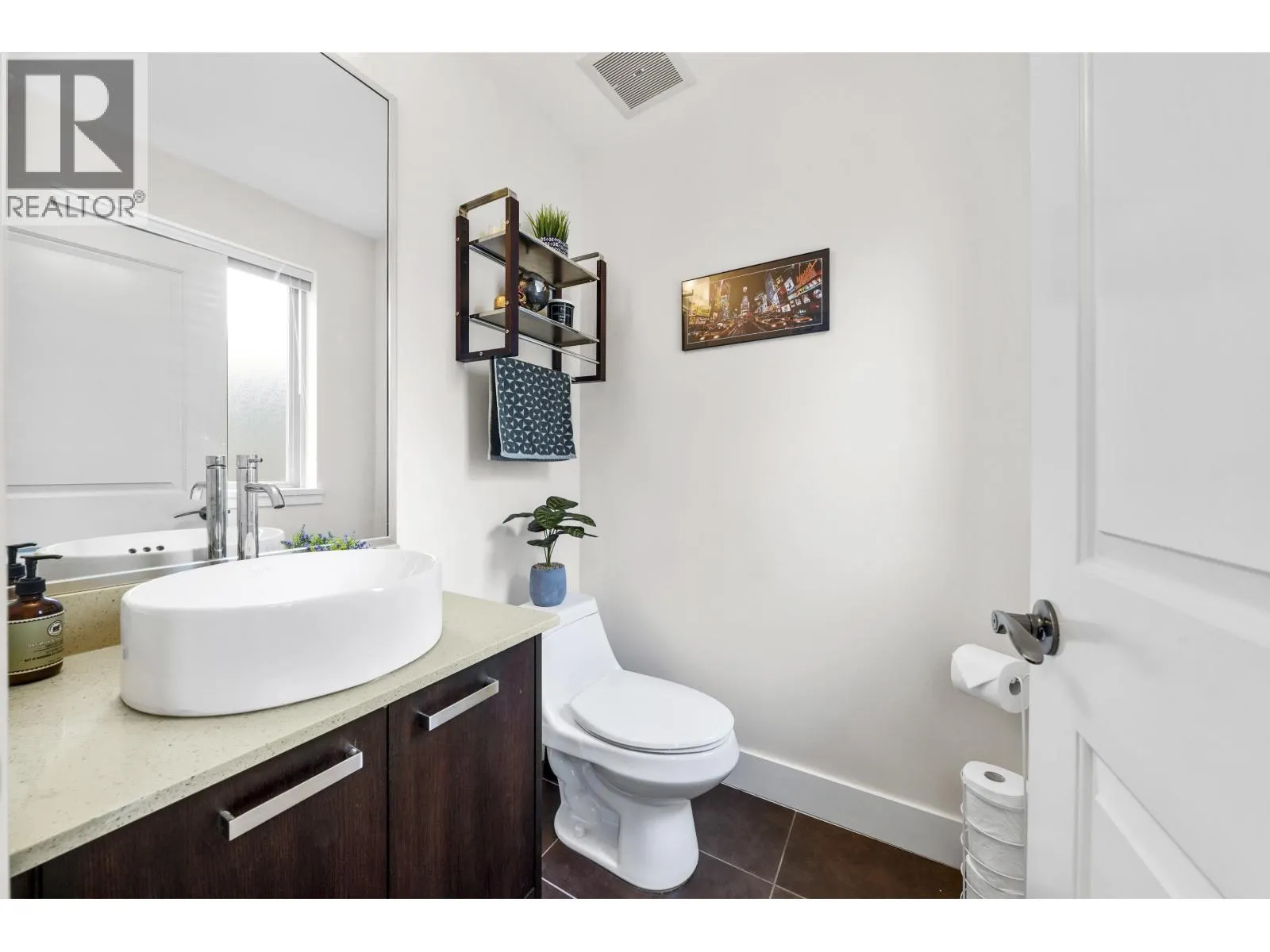 118 3382 VIEWMOUNT DRIVE