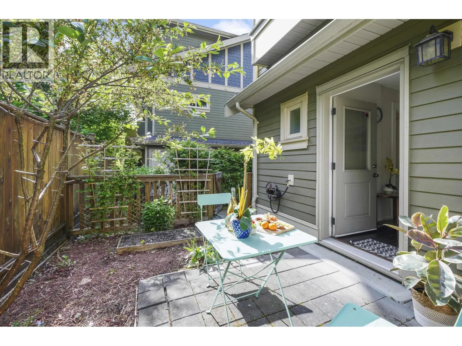 118 3382 VIEWMOUNT DRIVE