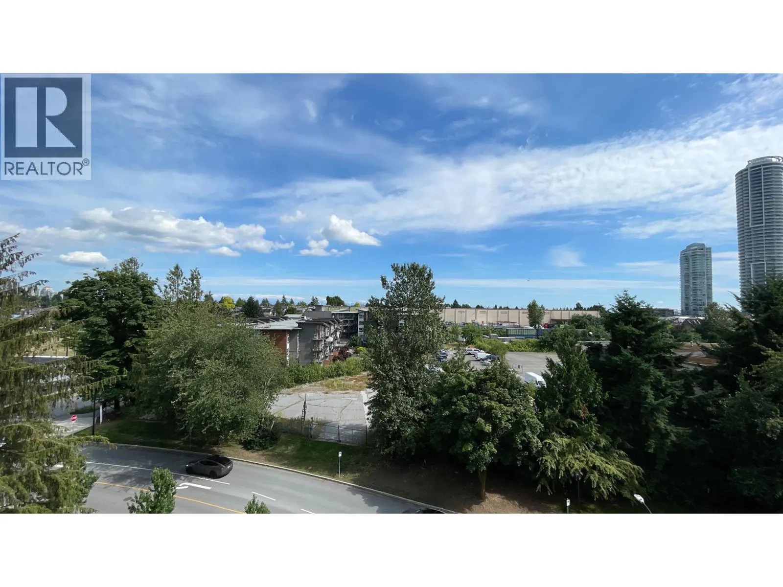 614 7599 15TH STREET