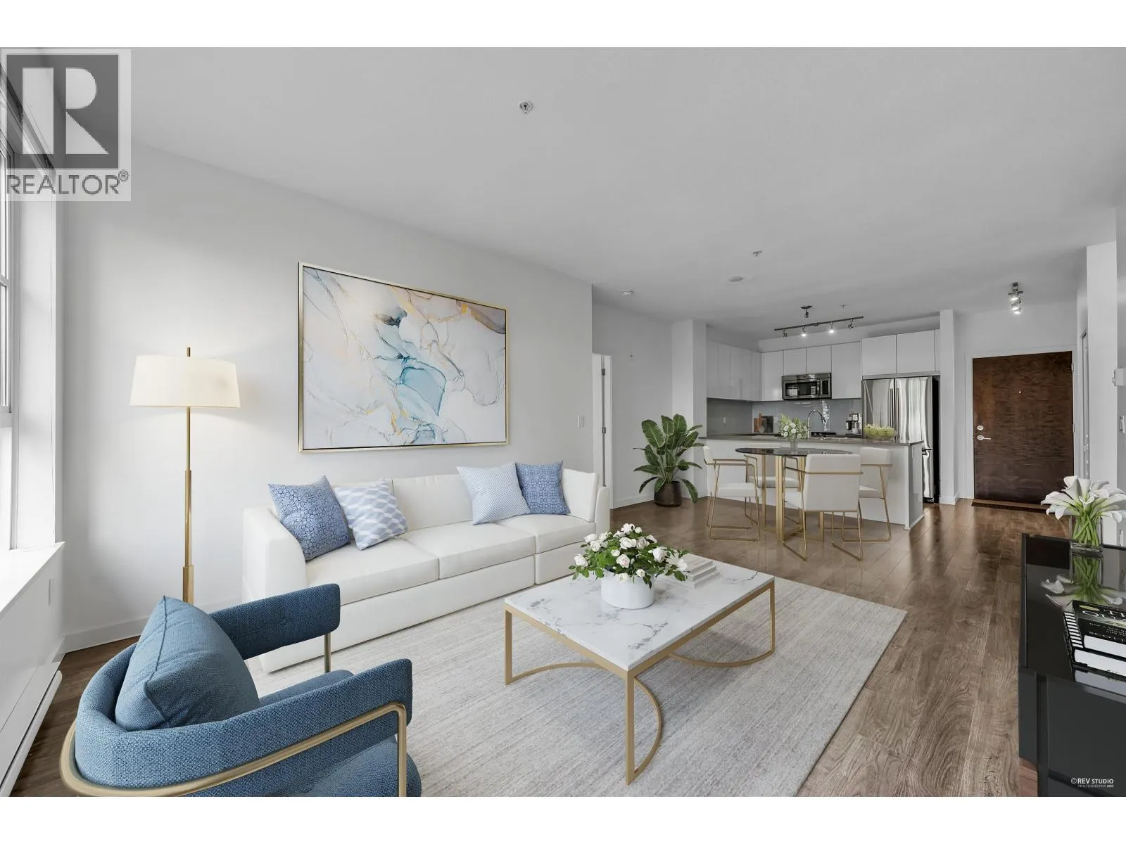 411 1152 WINDSOR MEWS