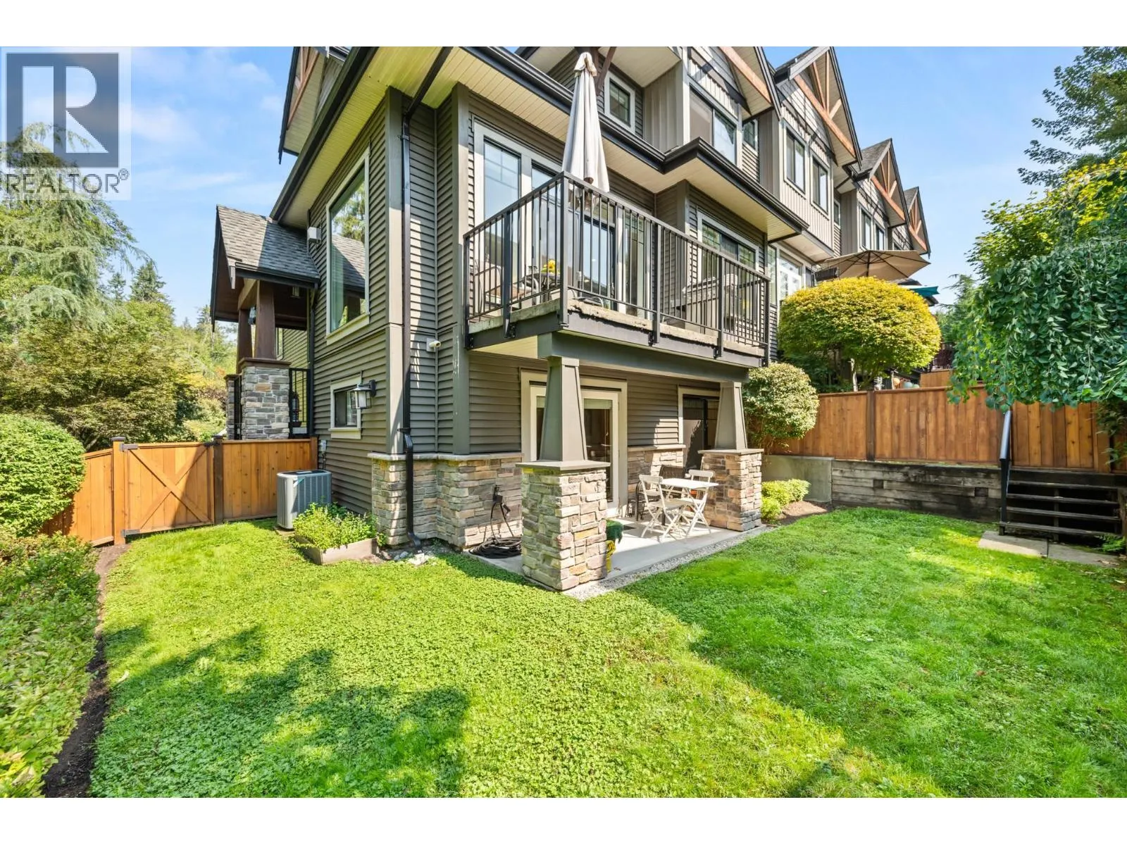 9 23709 111A AVENUE