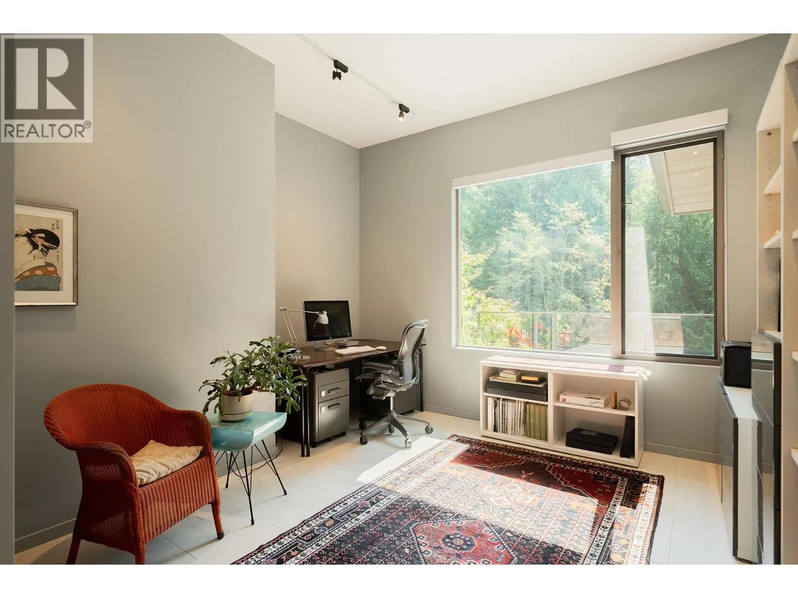 1754 FRANCES WALK