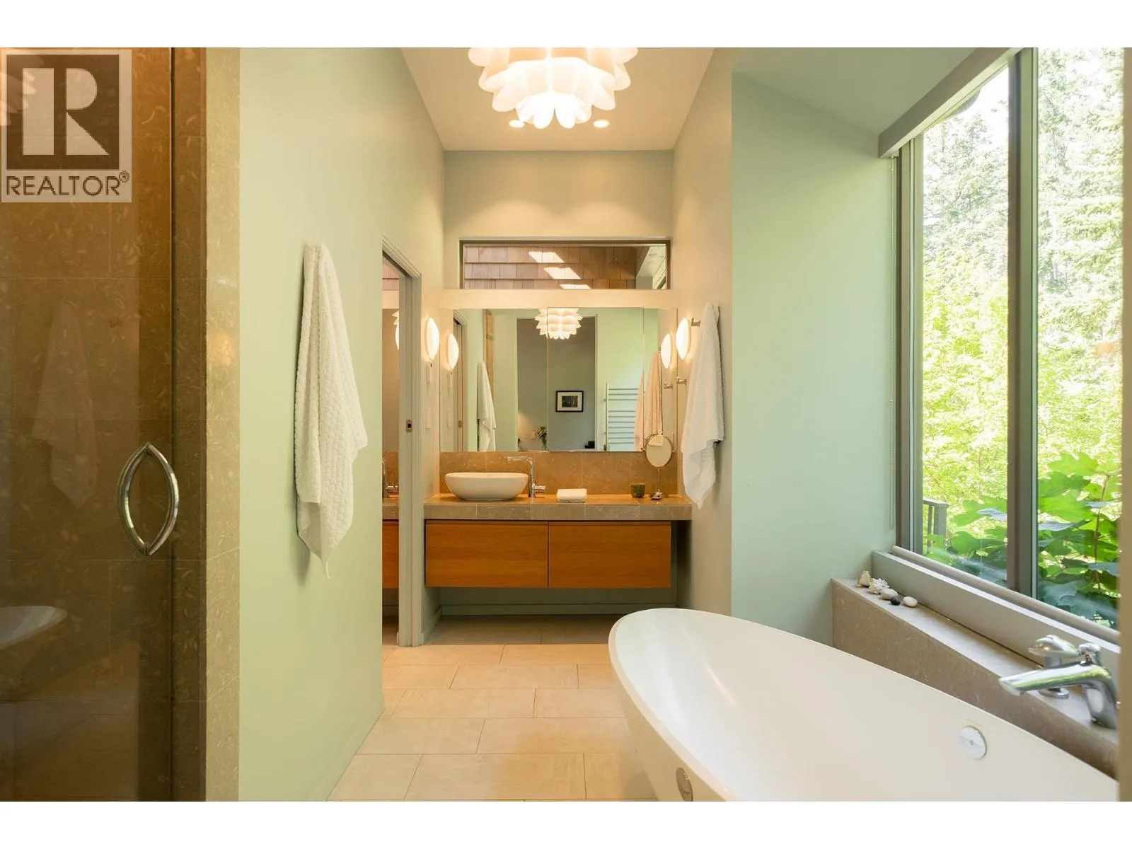 1754 FRANCES WALK