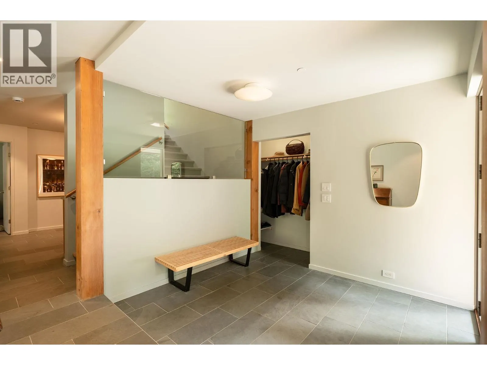 1754 FRANCES WALK