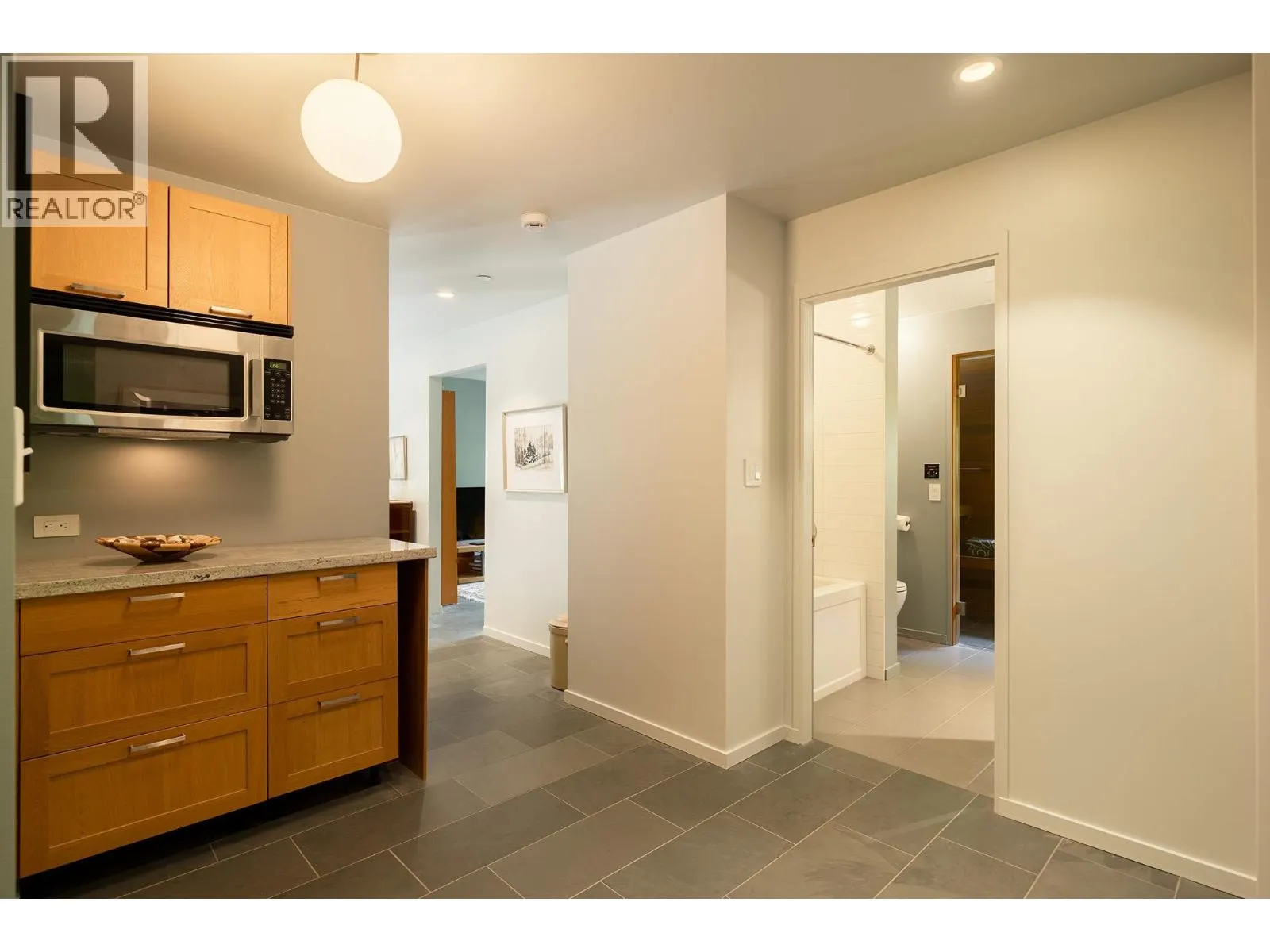 1754 FRANCES WALK