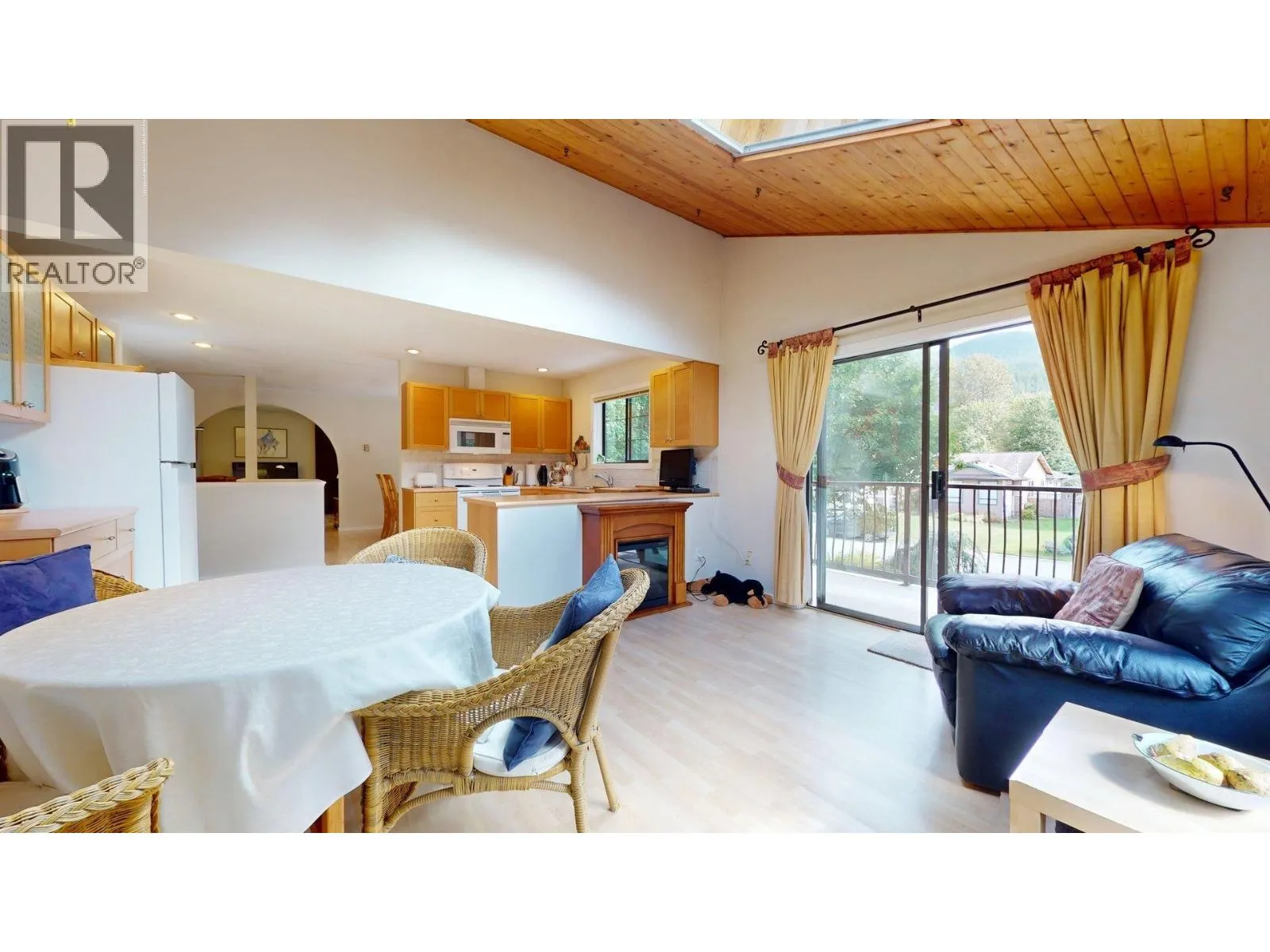 41343 KINGSWOOD ROAD