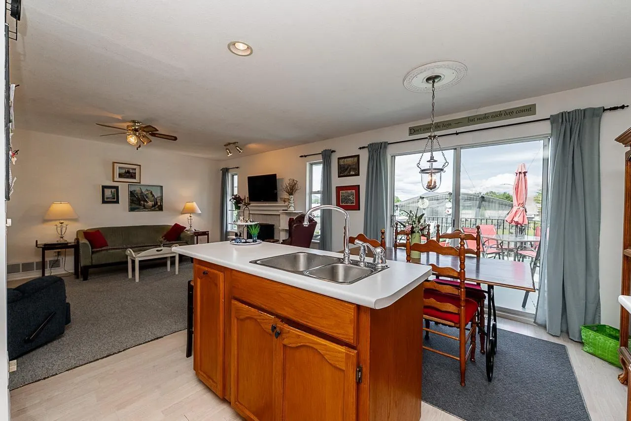 7652 SAPPHIRE DRIVE|Sardis West Vedder