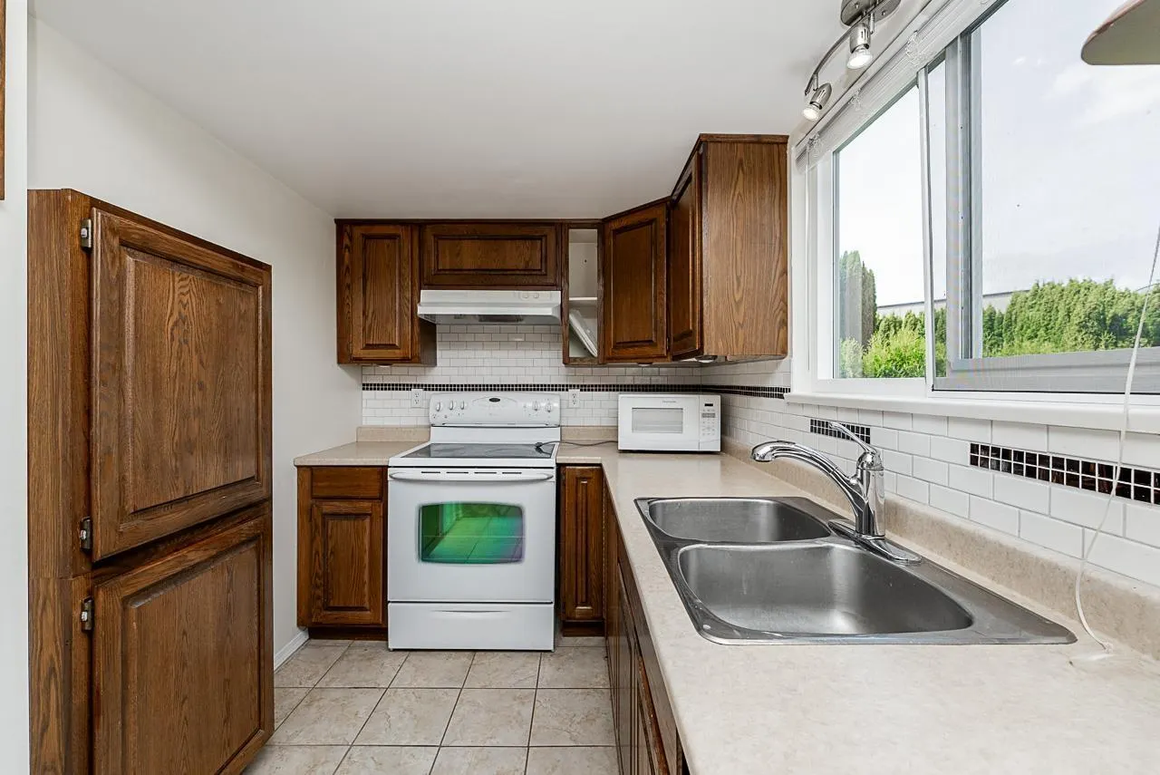 7652 SAPPHIRE DRIVE|Sardis West Vedder