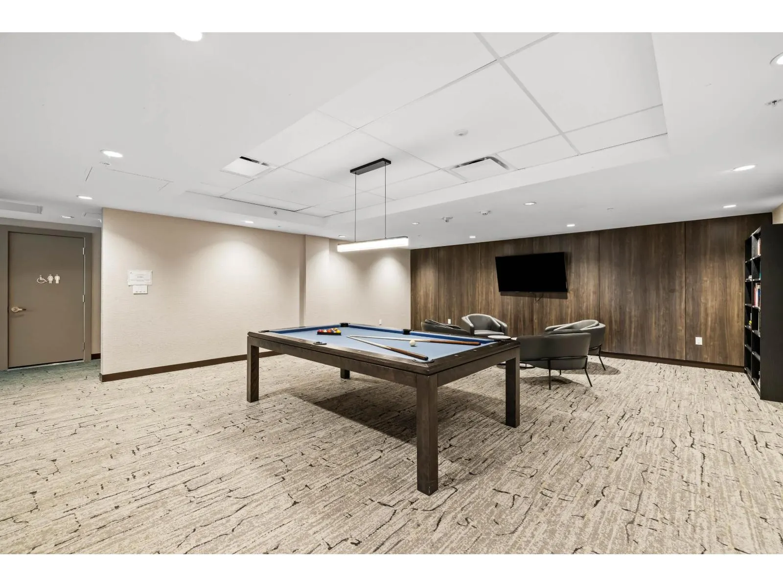 1804 1501 FOSTER STREET