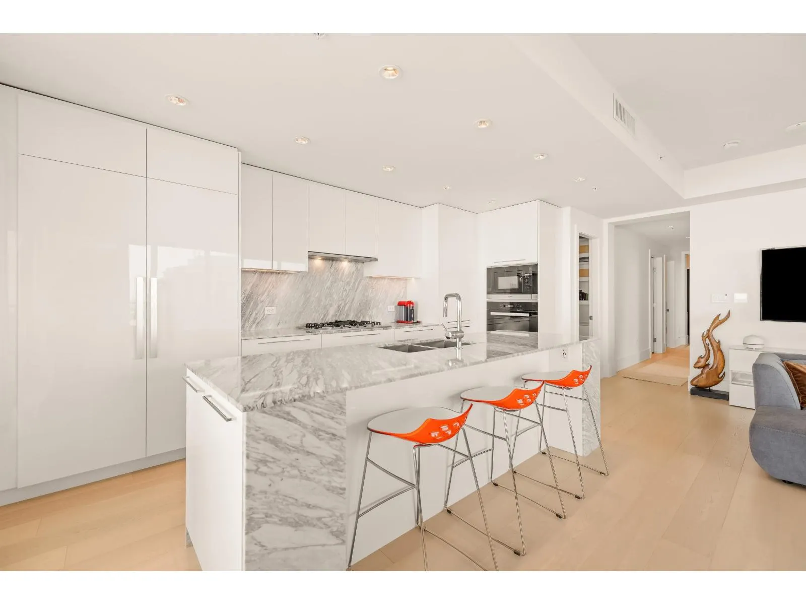 1804 1501 FOSTER STREET