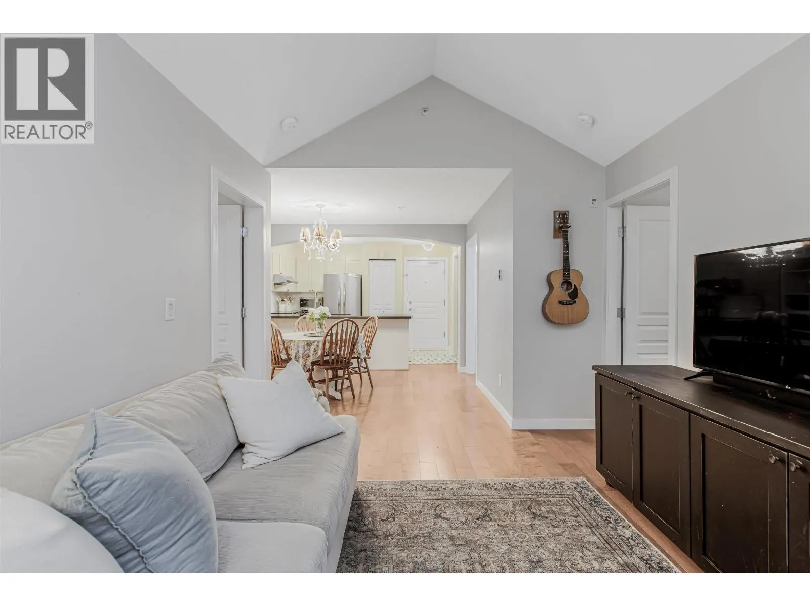 PH8 7383 GRIFFITHS DRIVE