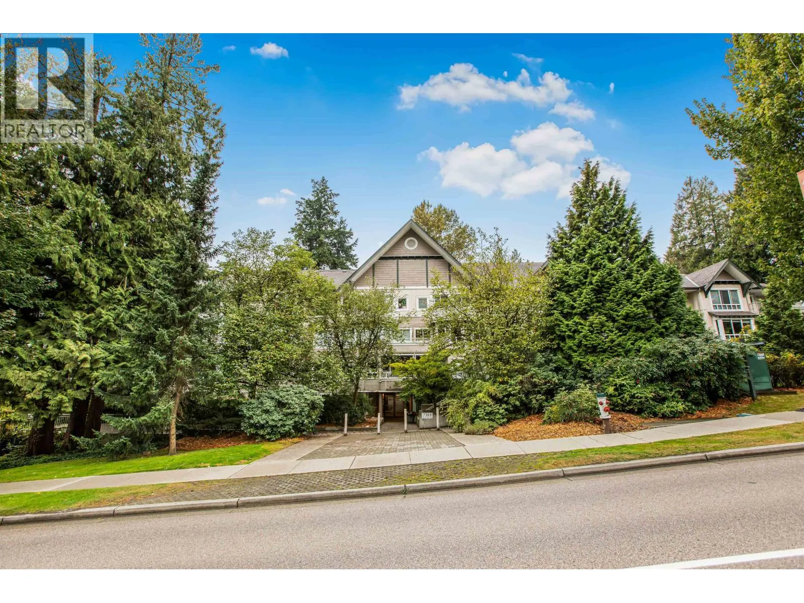 PH8 7383 GRIFFITHS DRIVE