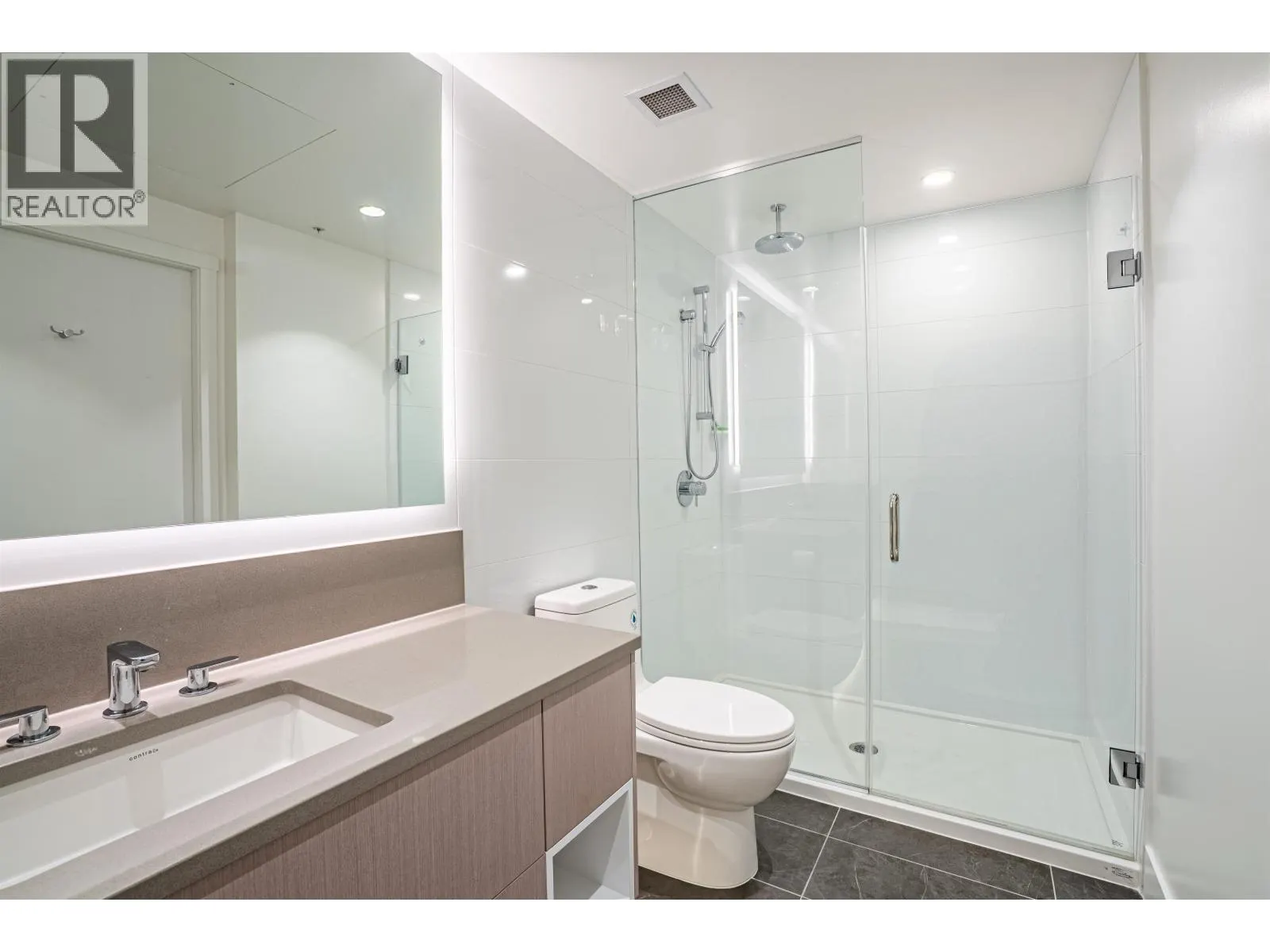 1601 1632 LIONS GATE LANE