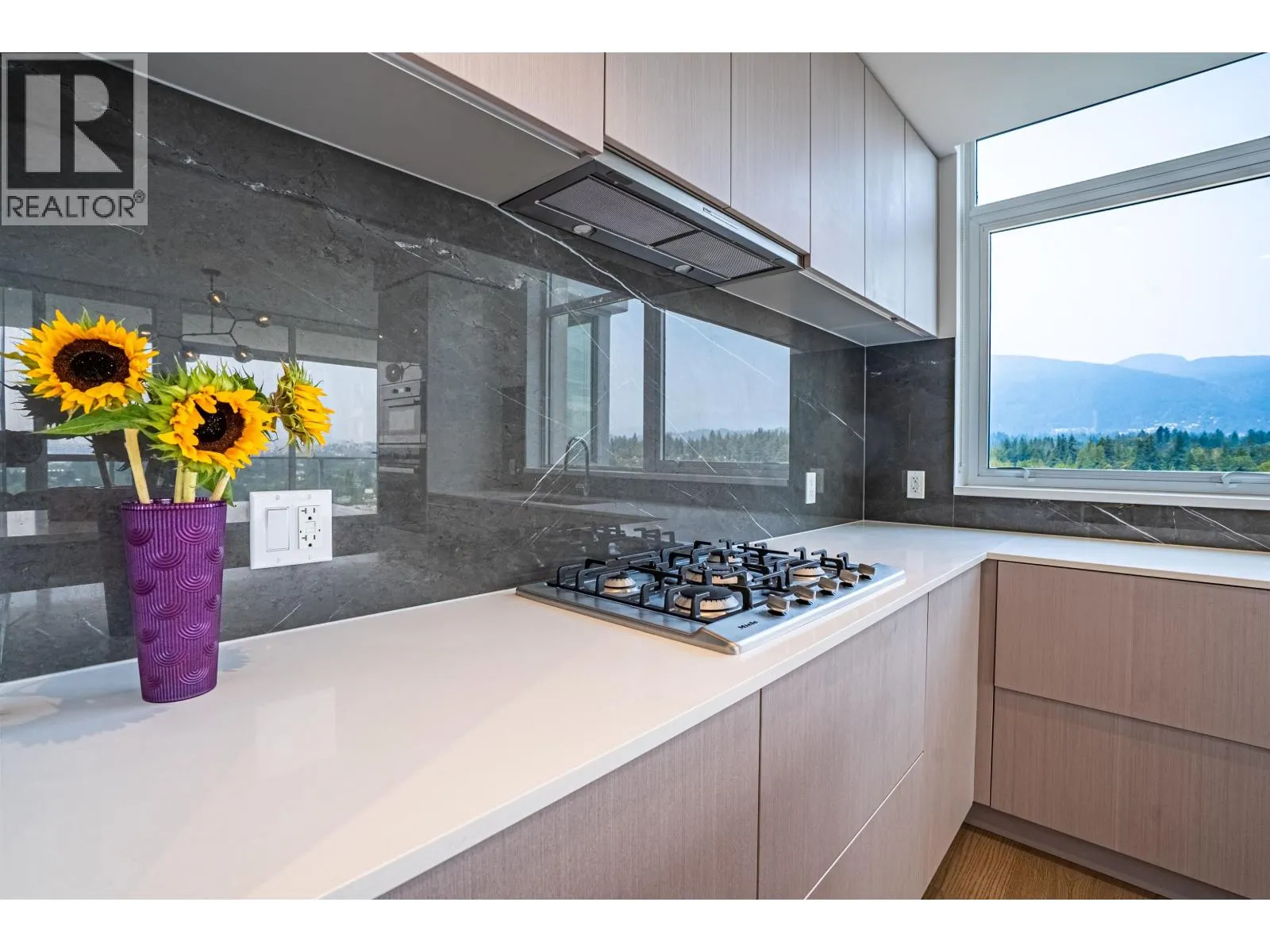 1601 1632 LIONS GATE LANE