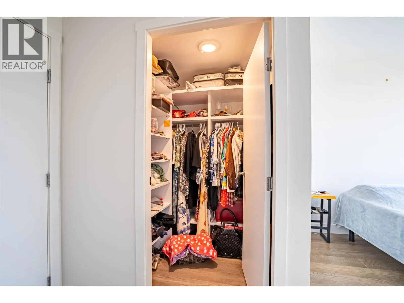 1601 1632 LIONS GATE LANE