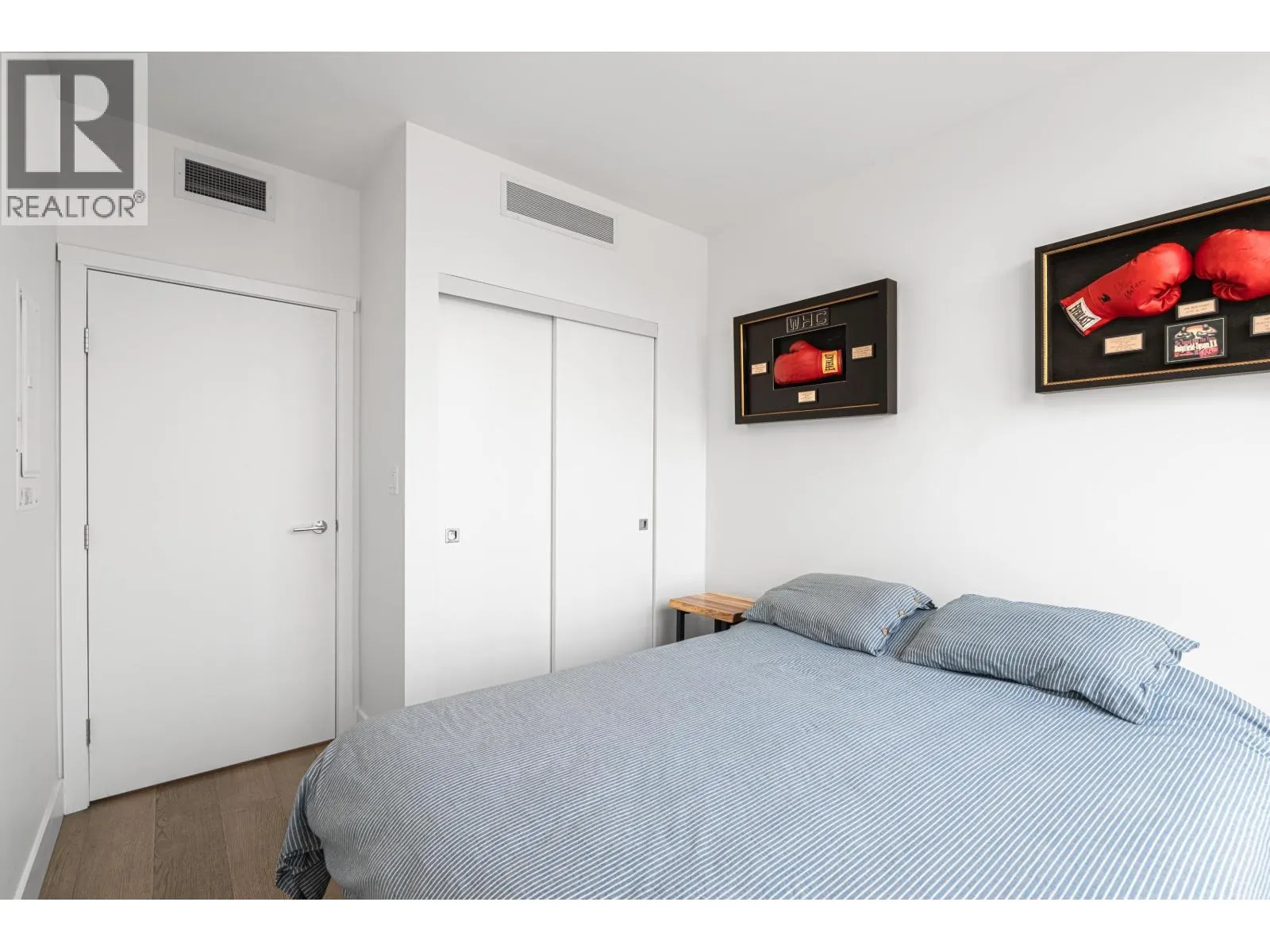 1601 1632 LIONS GATE LANE