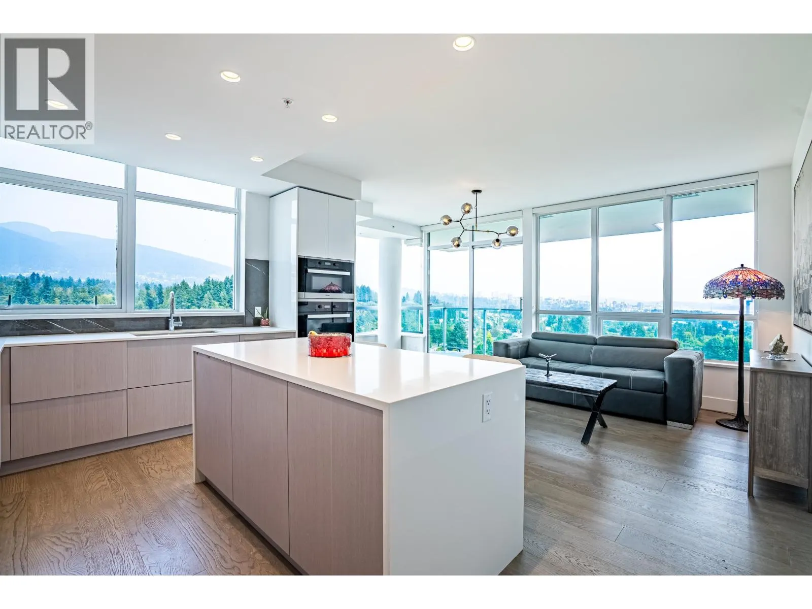 1601 1632 LIONS GATE LANE