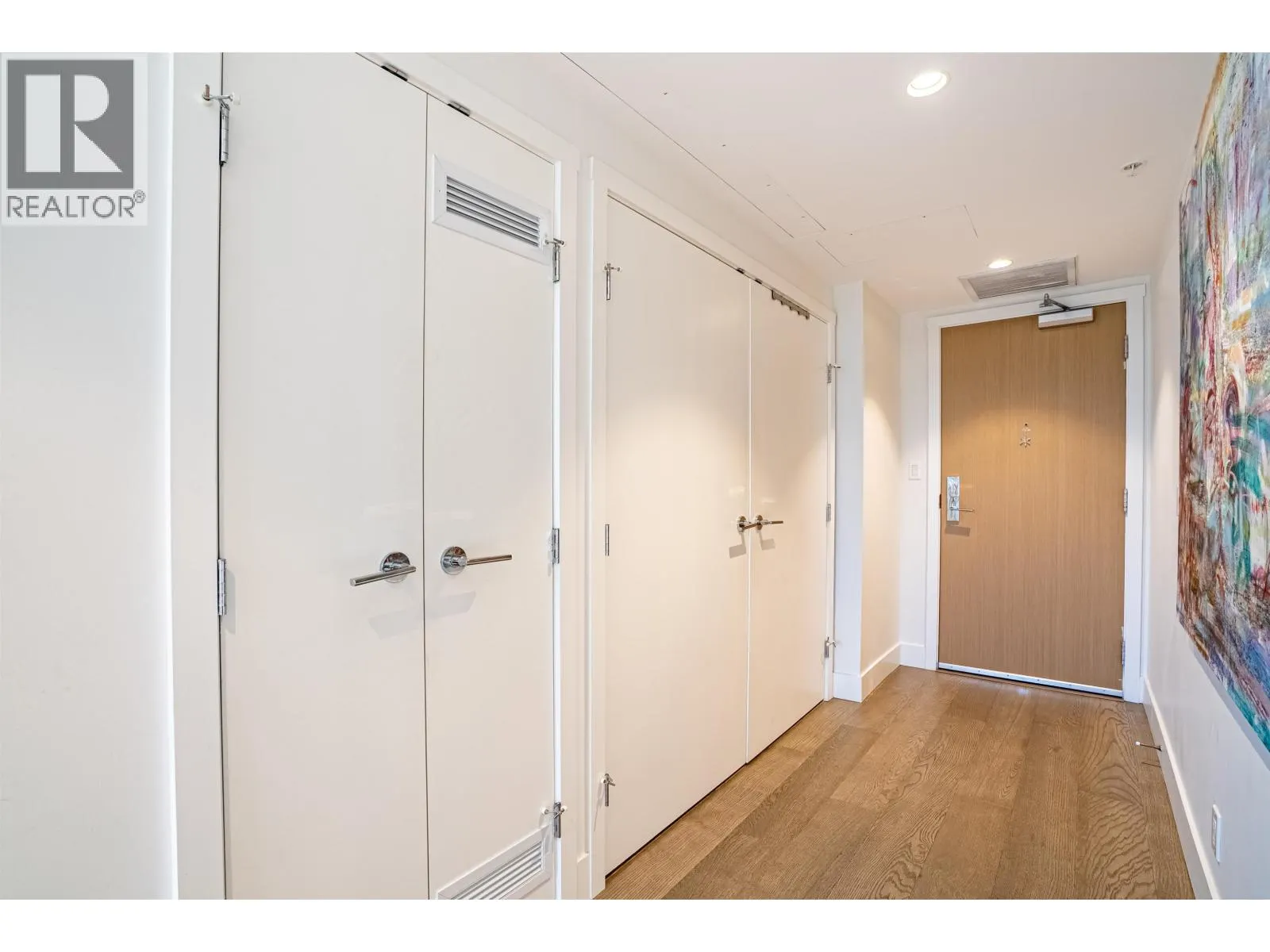 1601 1632 LIONS GATE LANE