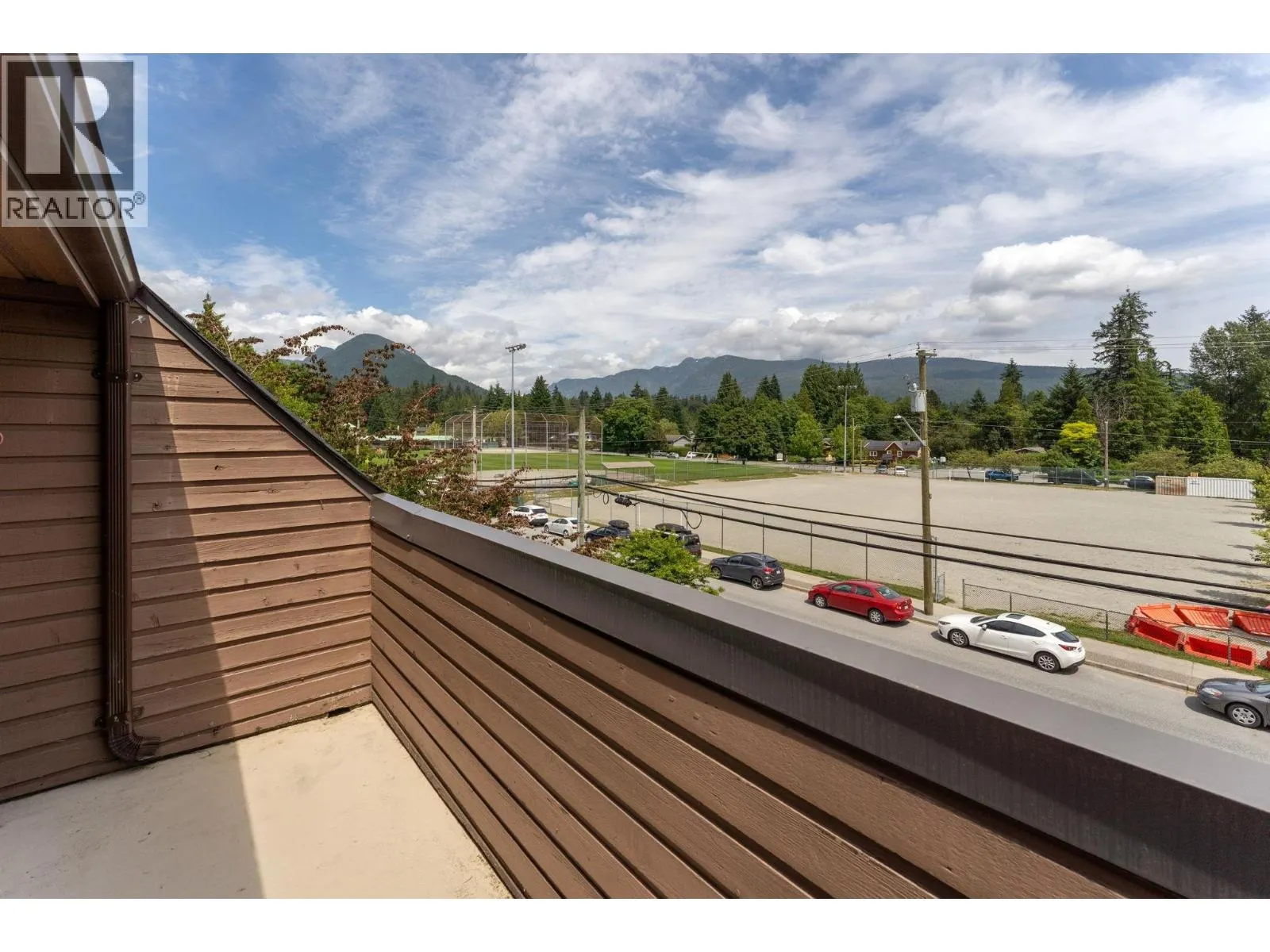 3349 MOUNTAIN HIGHWAY