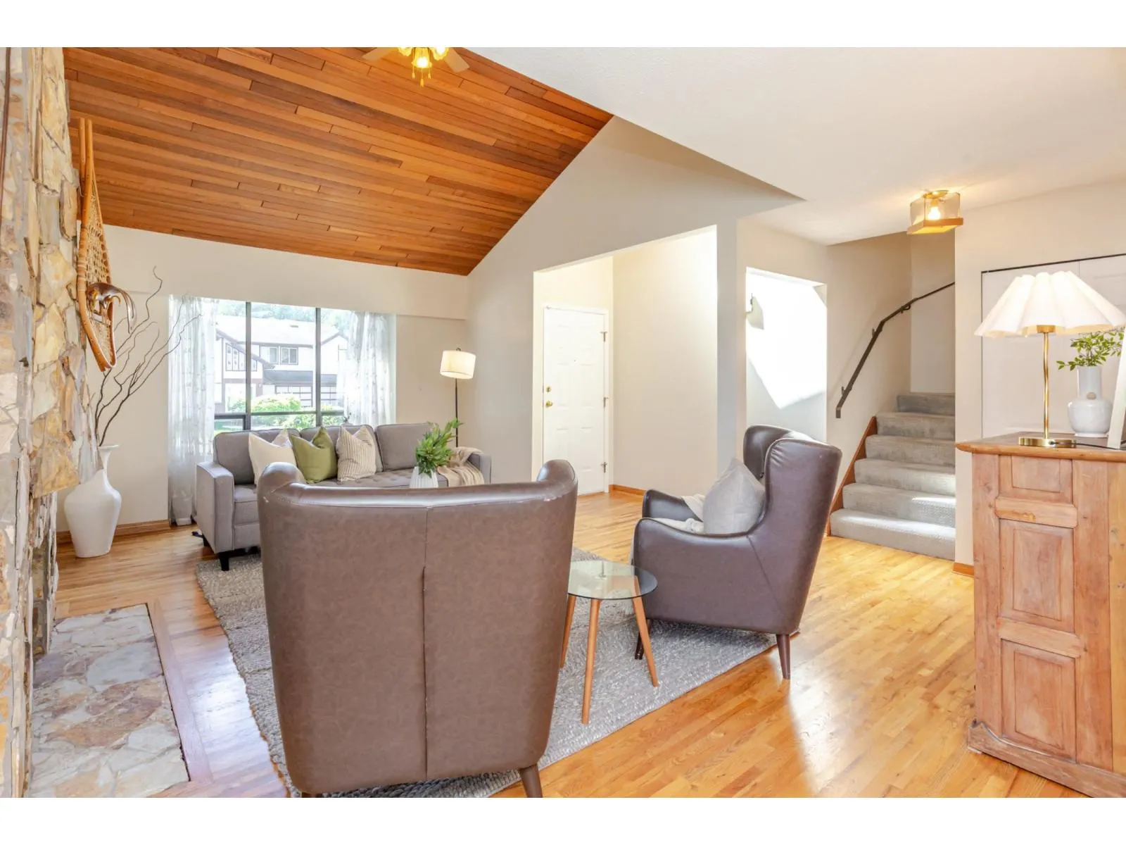 10758 FRASERGLEN DRIVE