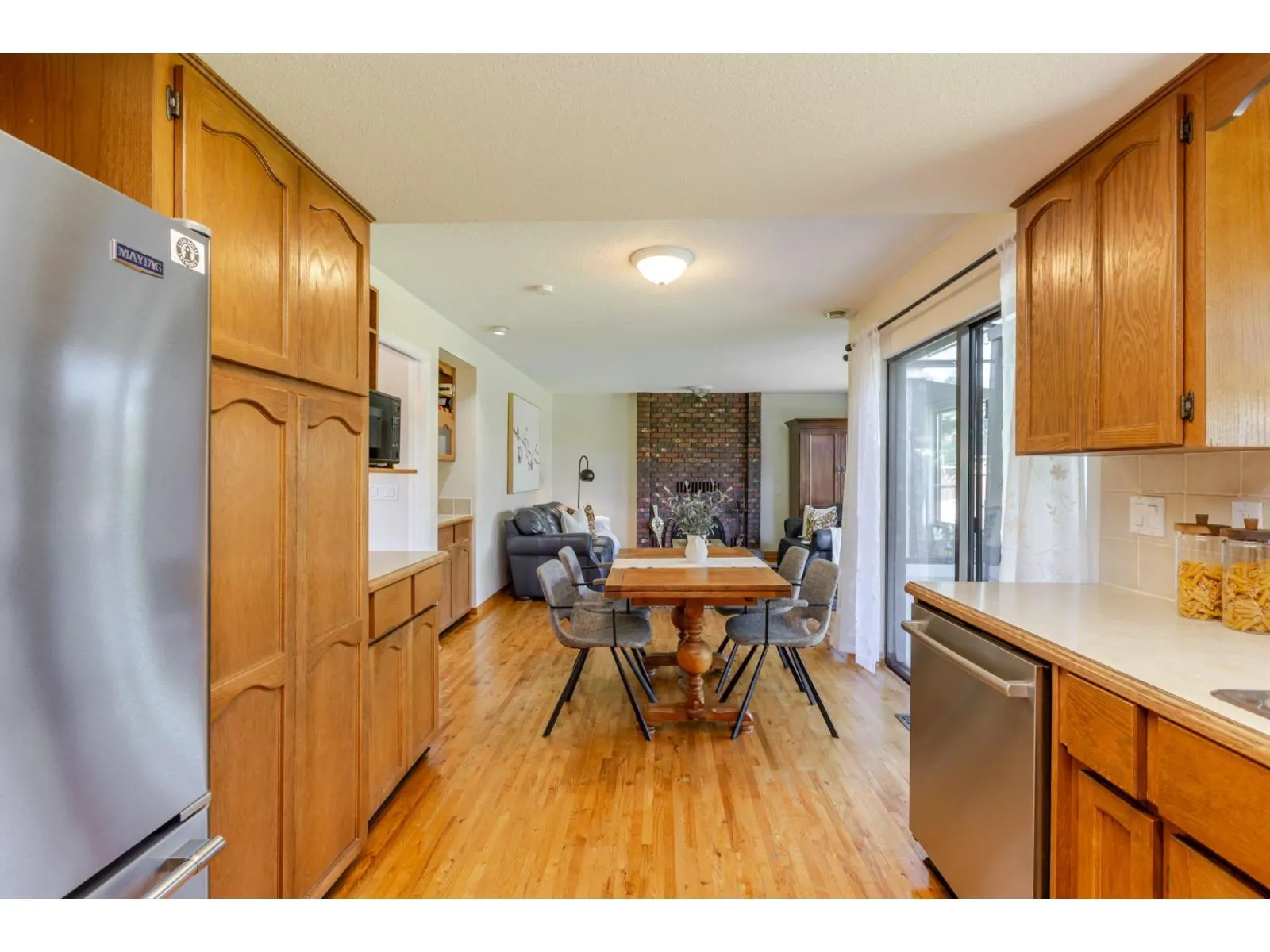 10758 FRASERGLEN DRIVE