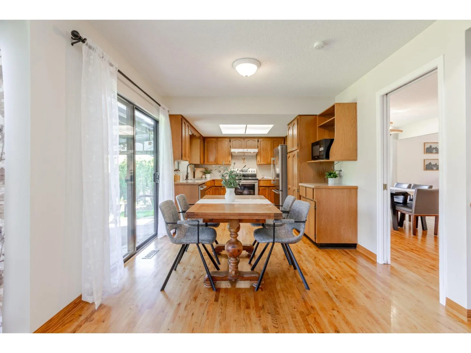 10758 FRASERGLEN DRIVE