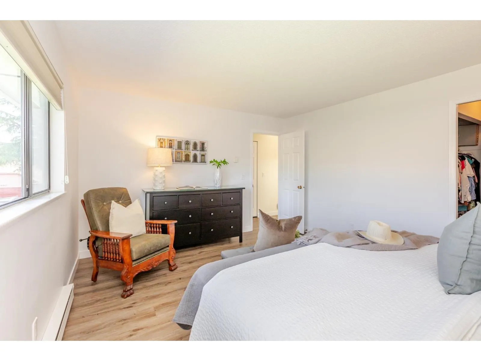 10758 FRASERGLEN DRIVE