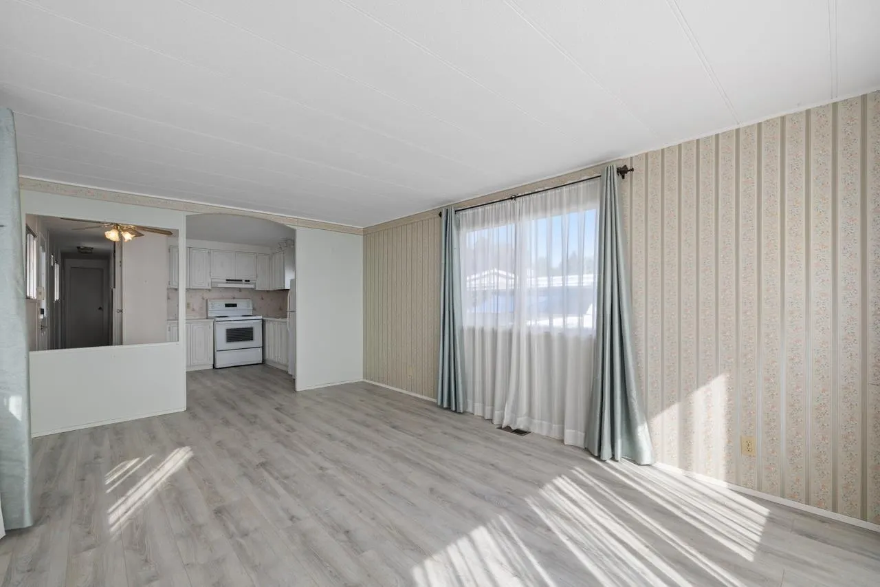 176 1840 160 STREET